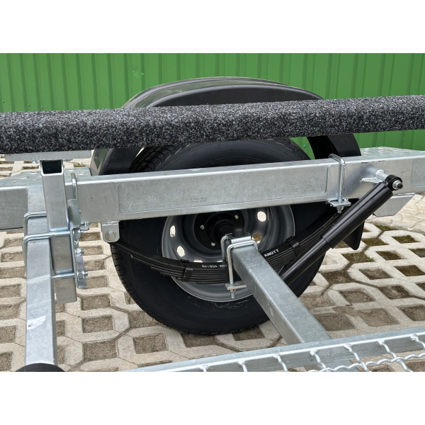 Trailer for transporting boats up to 5.3 m