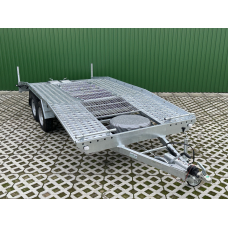 Trailer for transporting Maverick R MAX X rs buggies